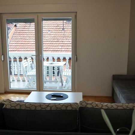 Apartmán Apartman Dina Tuzla Exteriér fotografie