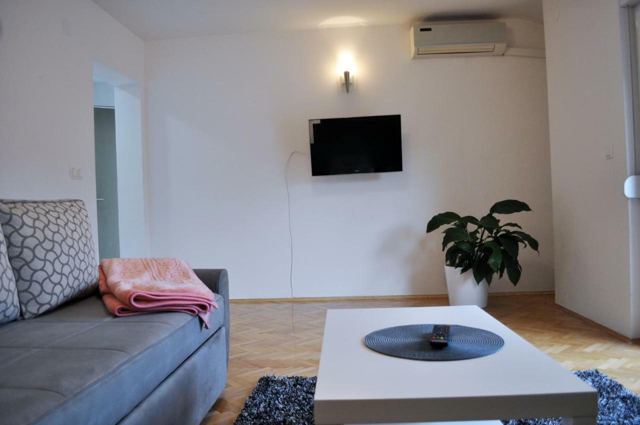 Apartmán Apartman Dina Tuzla Exteriér fotografie