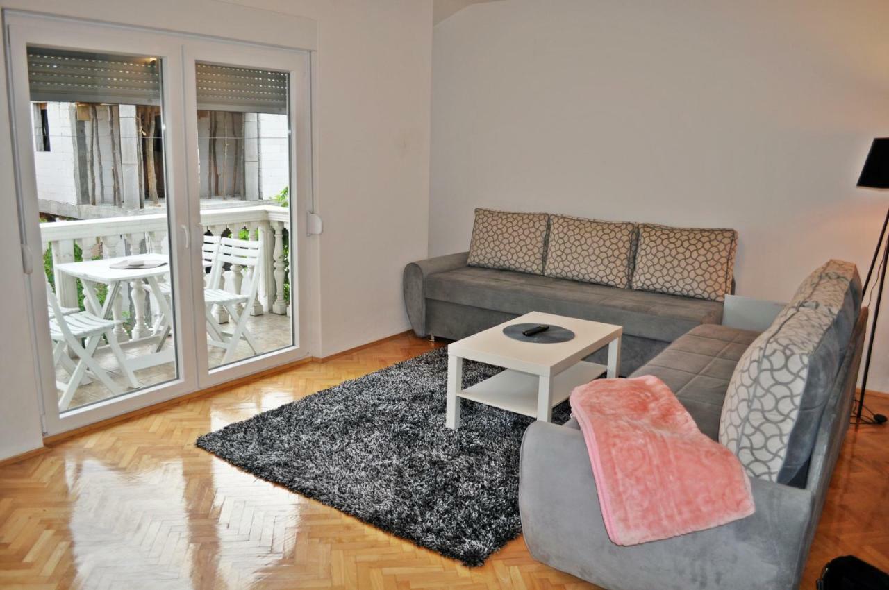 Apartmán Apartman Dina Tuzla Exteriér fotografie